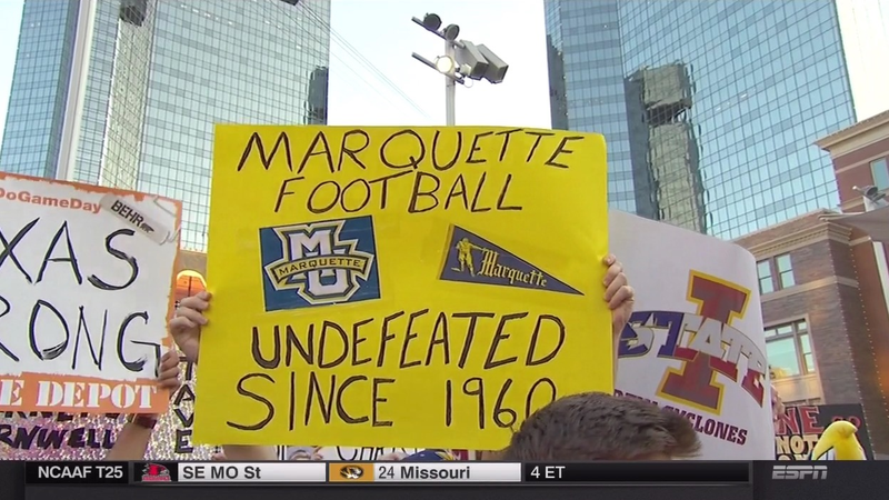 Illustration for article titled Cowherd's Hair: Your College GameDay Sign Roundup